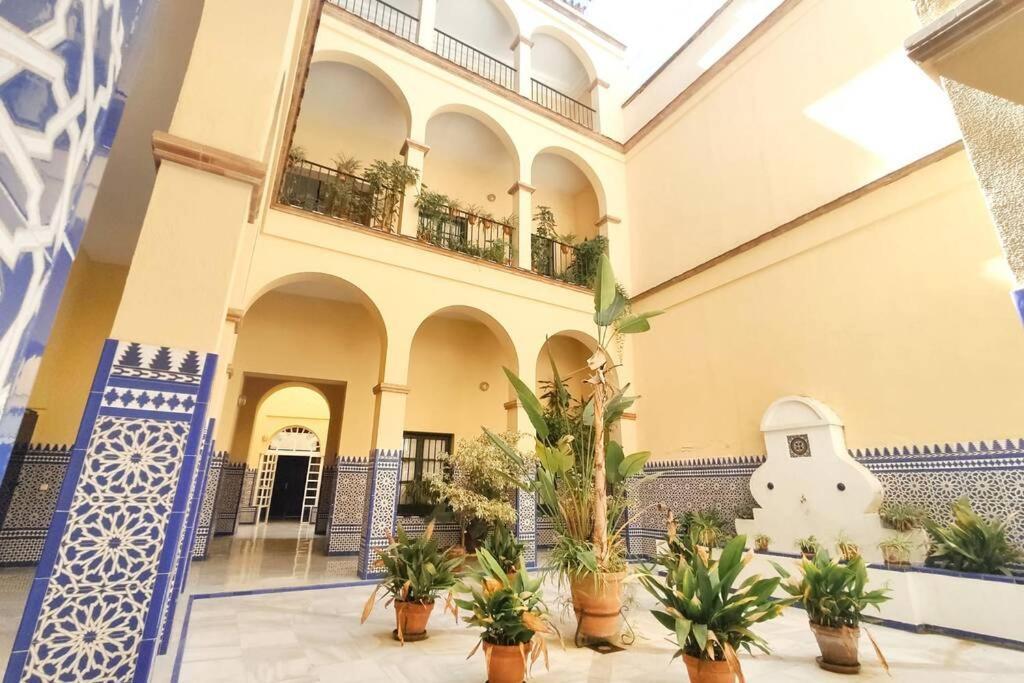 Apartment Homeyseville-duplex Con Terraza Santa Cruz 5 Pax, Parking Optional Seville