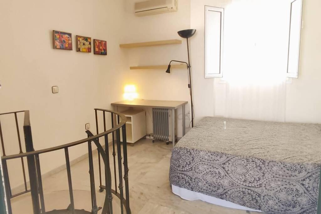 Homeyseville-duplex Con Terraza Santa Cruz 5 Pax, Parking Optional Apartment