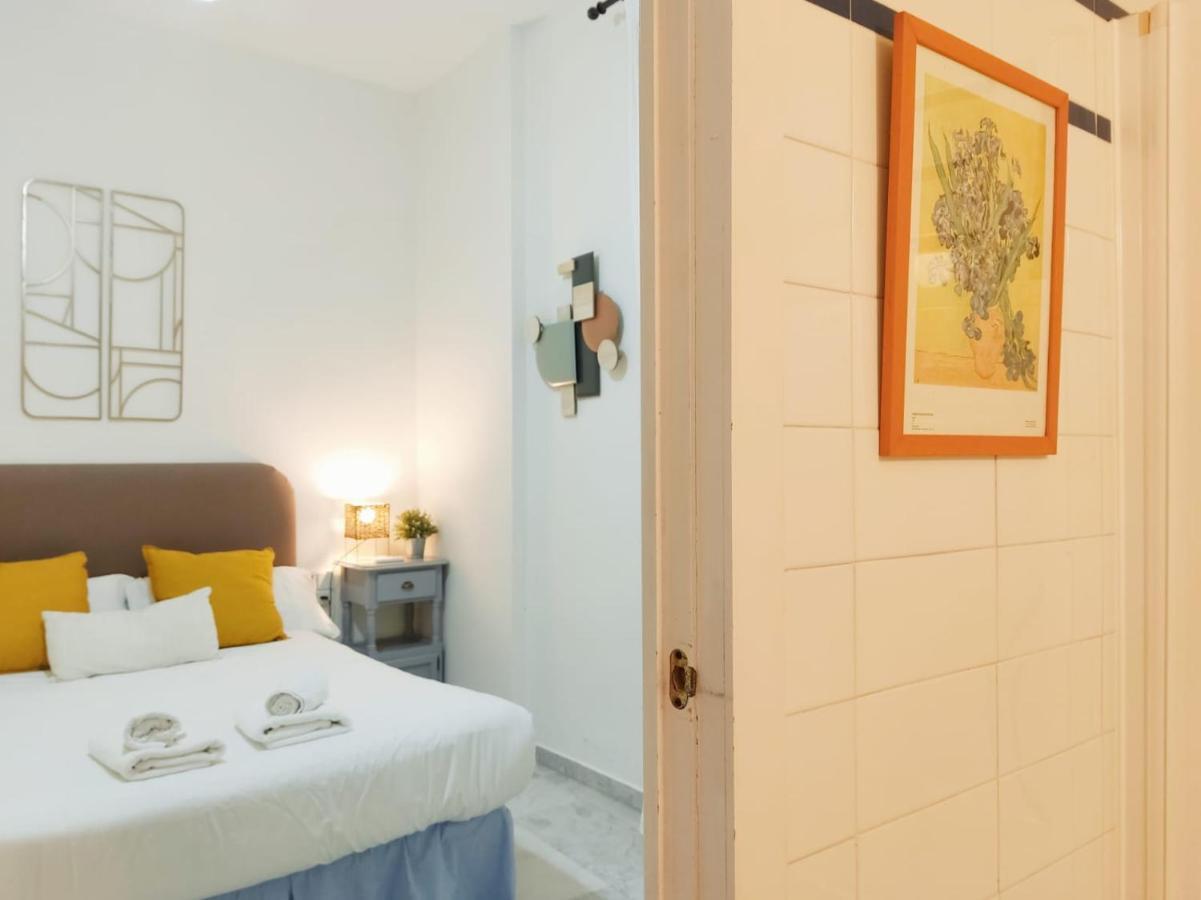 Apartment Homeyseville-duplex Con Terraza Santa Cruz 5 Pax, Parking Optional Seville