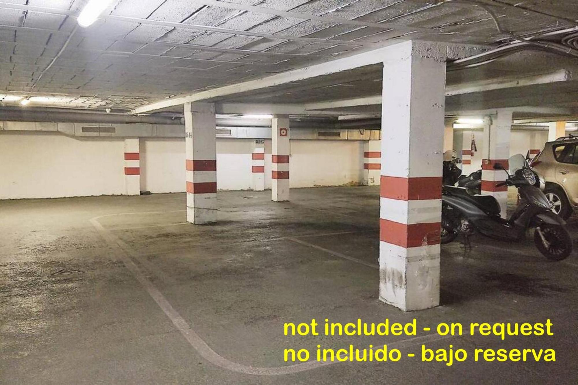 Homeyseville-duplex Con Terraza Santa Cruz 5 Pax, Parking Optional * Seville