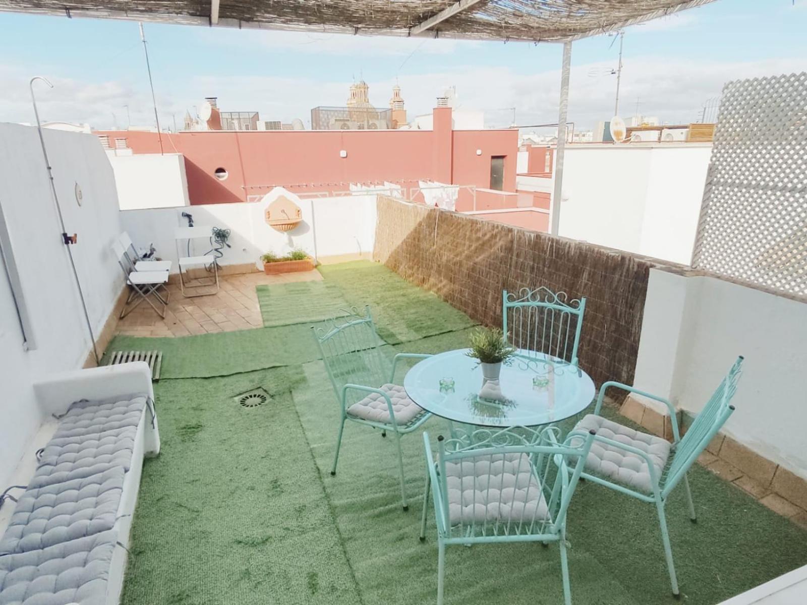 Apartment Homeyseville-duplex Con Terraza Santa Cruz 5 Pax, Parking Optional Seville